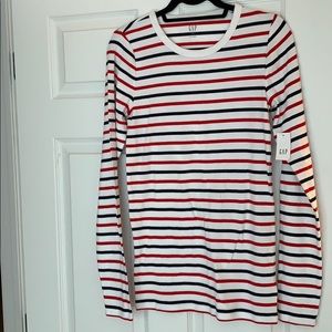 NWT women’s Medium Tall long sleeve